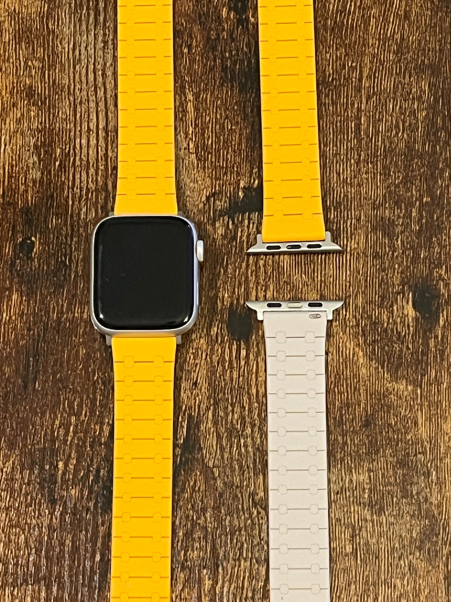 Yellow and Black reversable Soft Silicone magnetic band