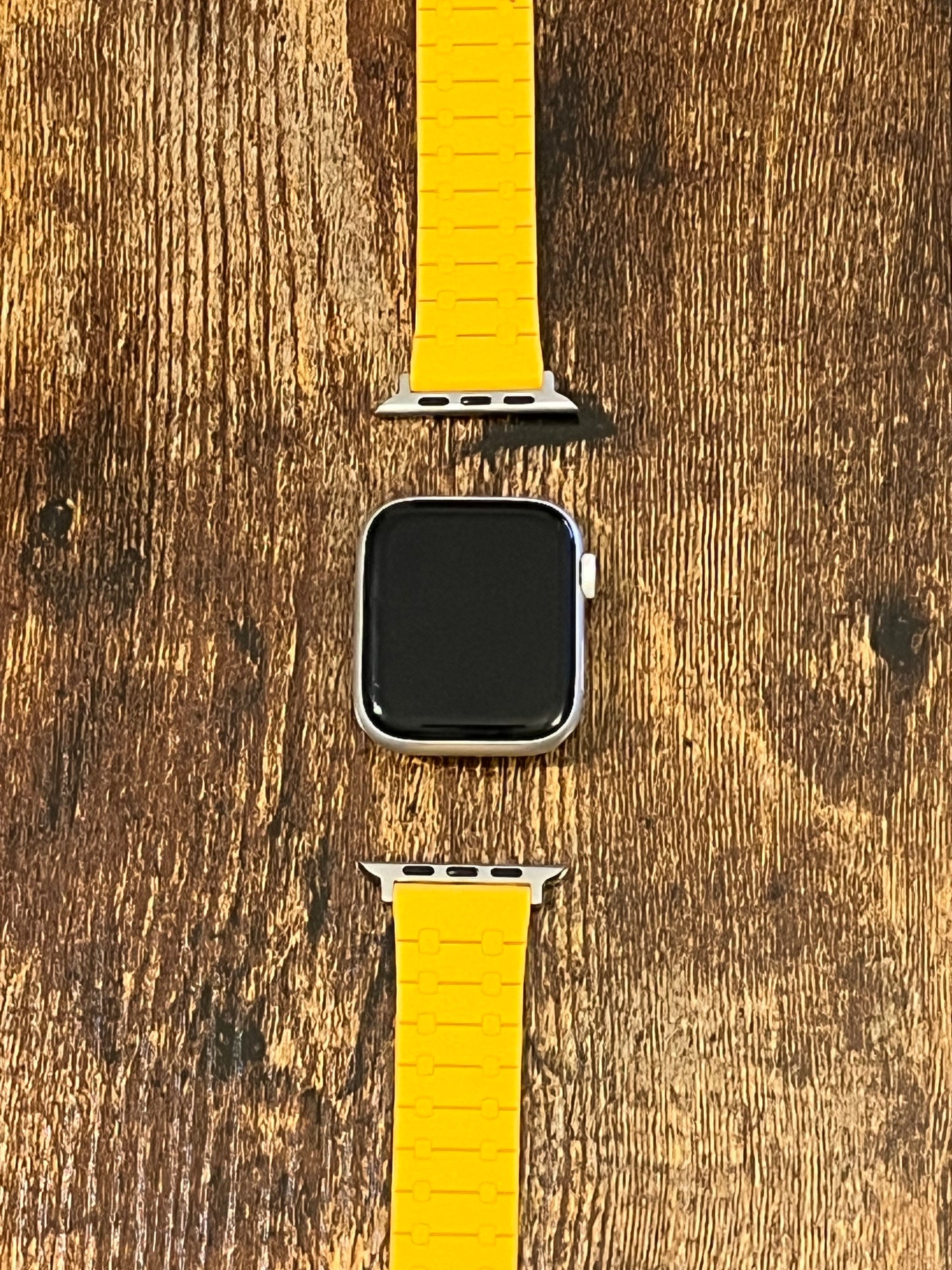 Yellow and Black reversable Soft Silicone magnetic band